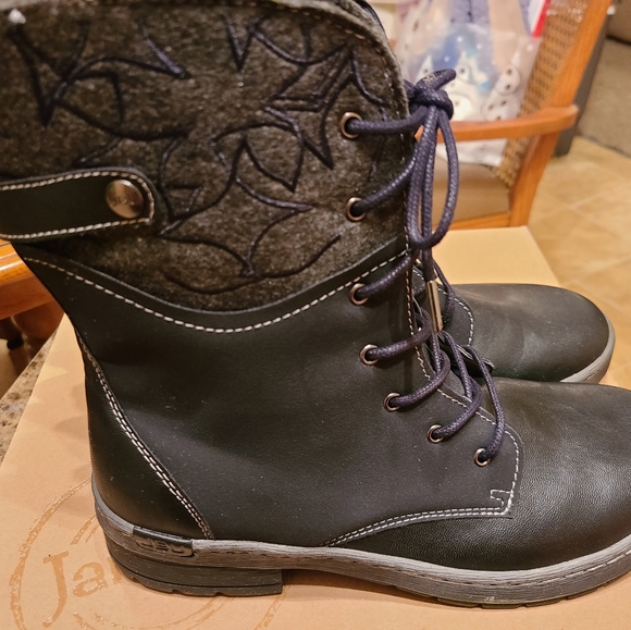 SOLD - Picture 8 of 15